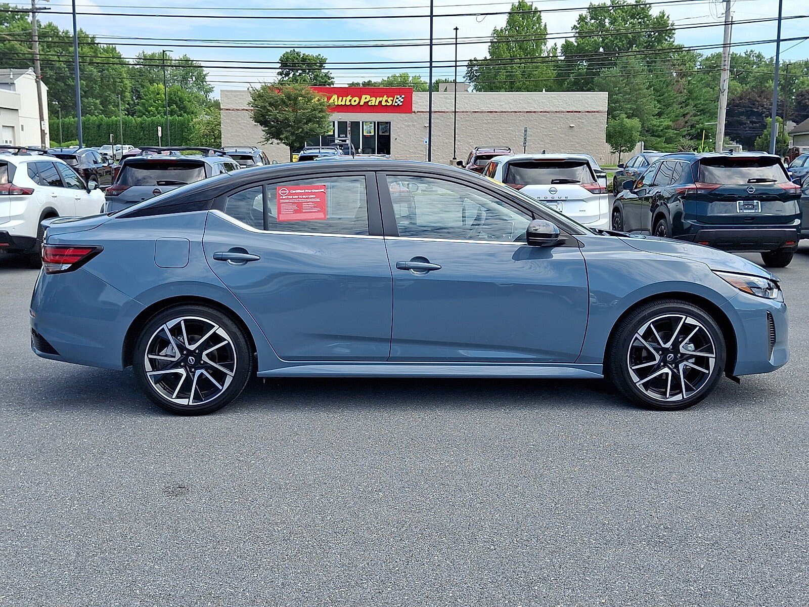 Certified 2025 Nissan Sentra SR w/ SR Premium Package FWD image 8