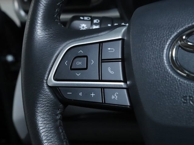 Used 2024 Toyota Sienna XLE image 33