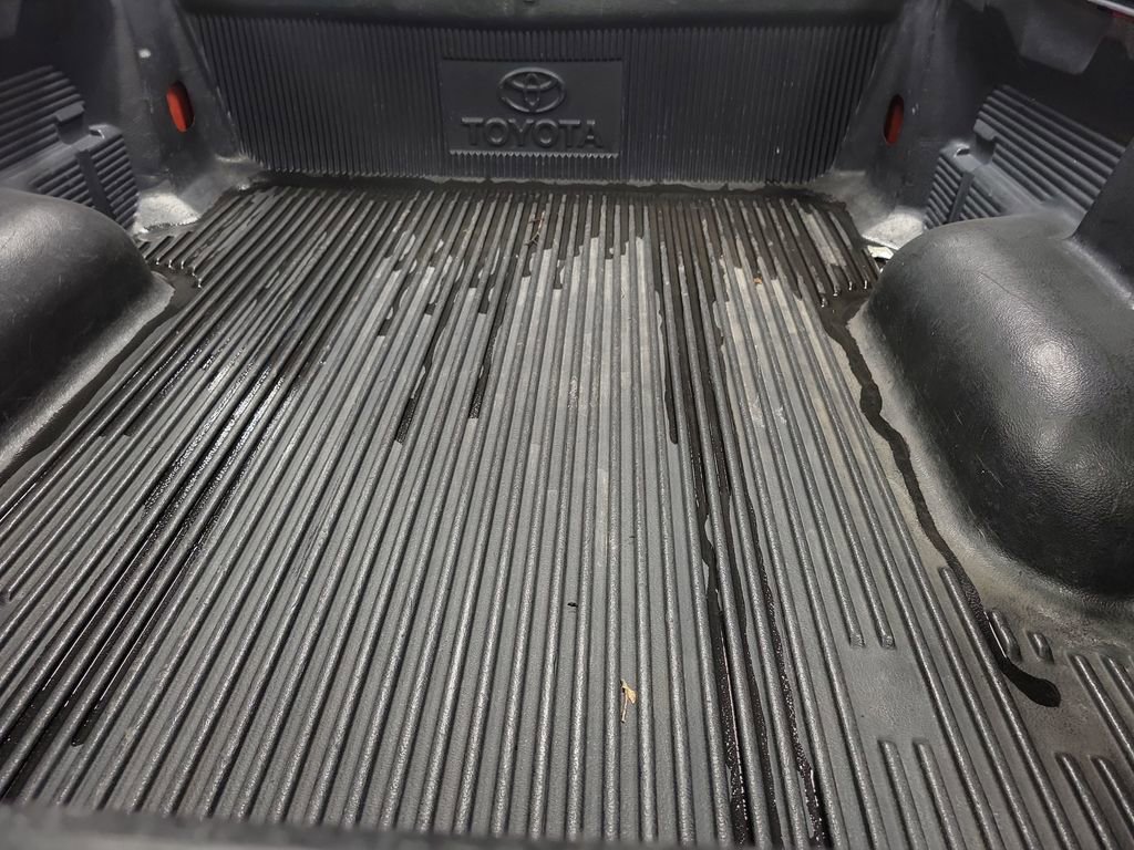 Used 2017 Toyota Tundra SR5 image 10