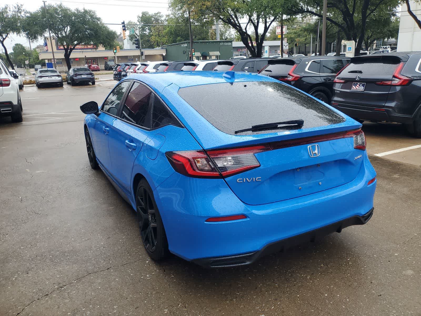 Used 2024 Honda Civic Sport image 4