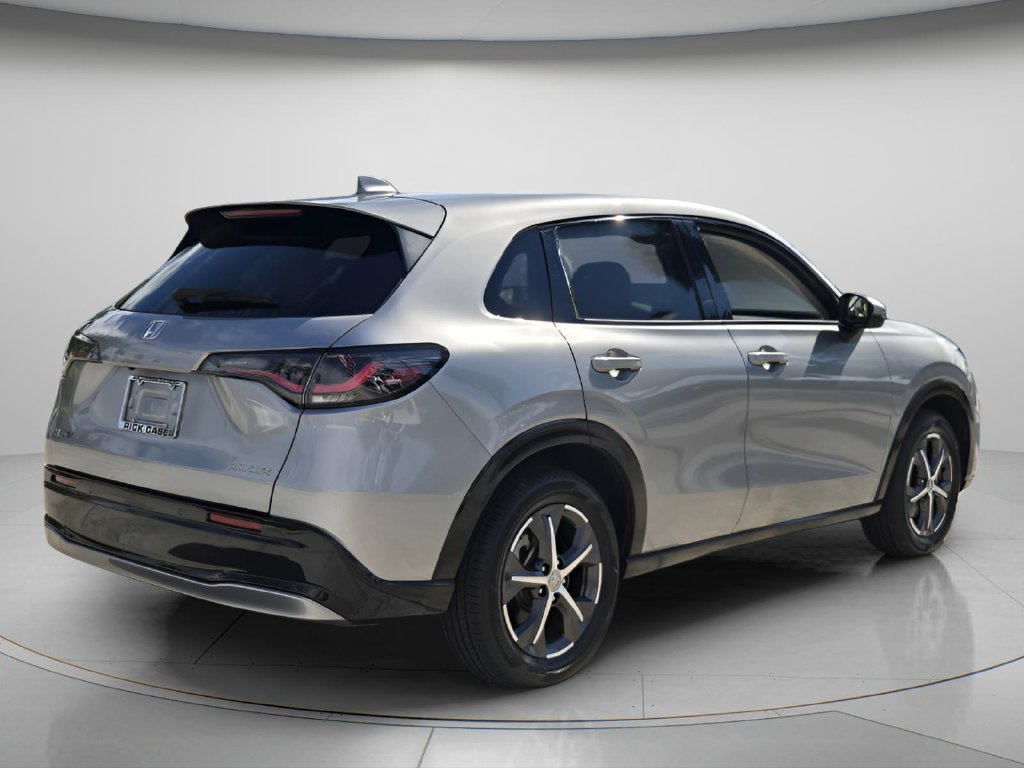Certified 2024 Honda HR-V EX-L image 4