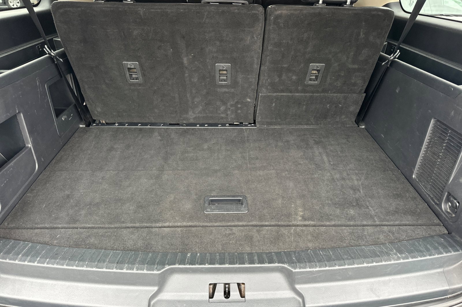 Used 2024 Ford Expedition Max XLT image 18