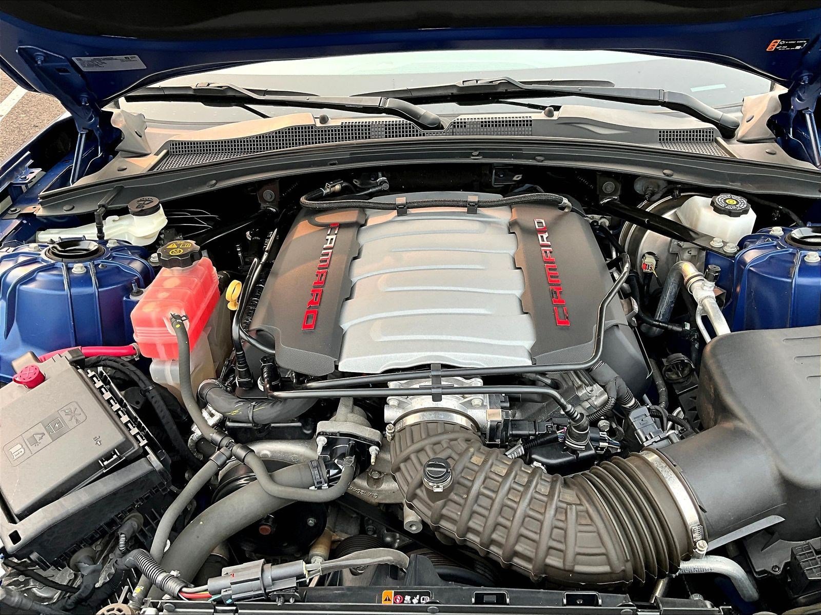 Used 2021 Chevrolet Camaro LT RWD image 27