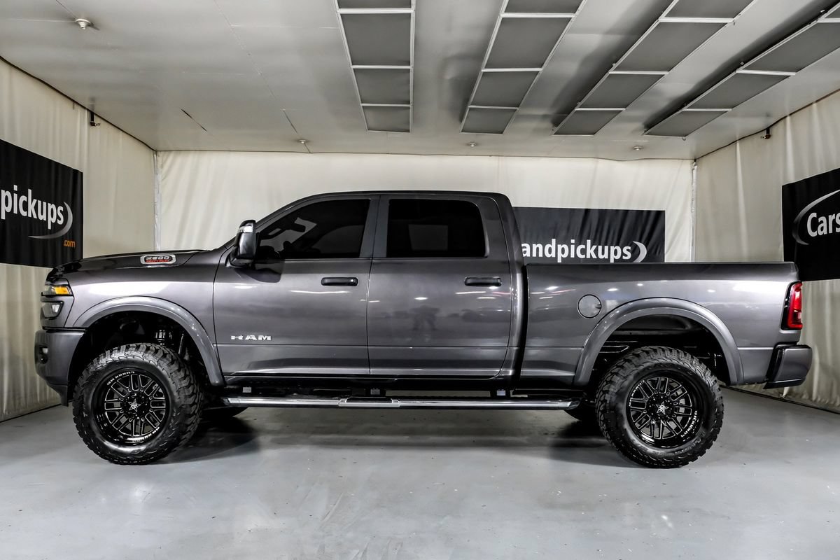 Used 2025 RAM 2500 Big Horn AWD/4WD image 12