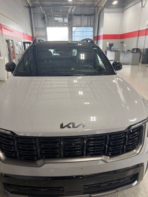 Used 2025 Kia Sorento SX Prestige AWD/4WD image 3