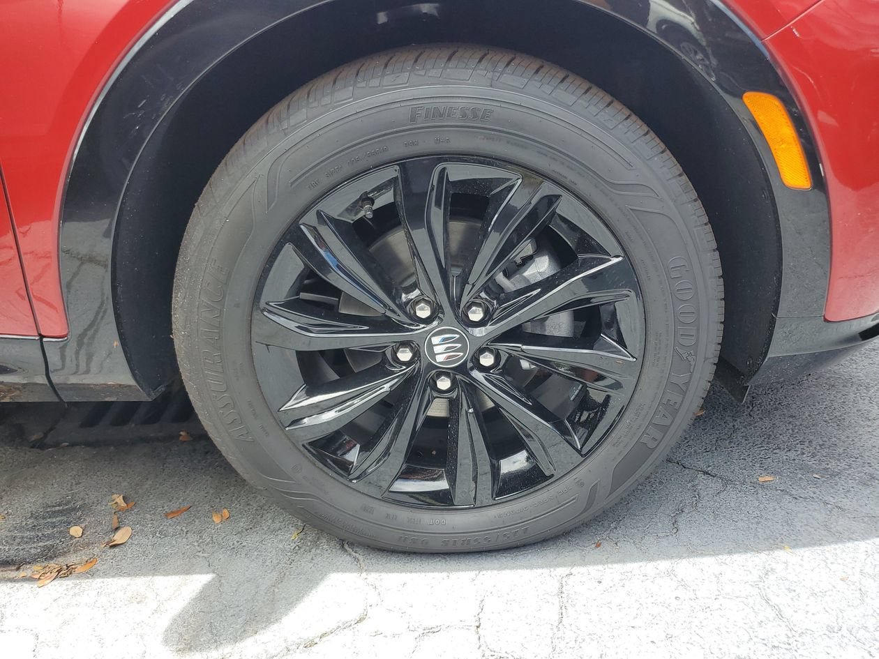 New 2026 Buick Envista Sport Touring w/ Convenience II Package FWD image 6
