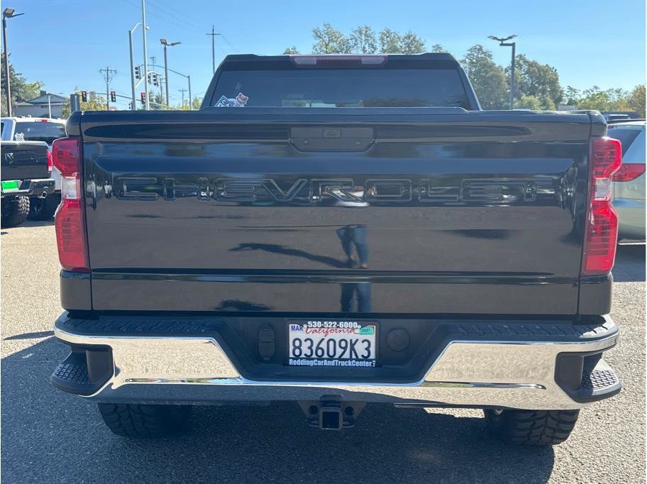 Used 2022 Chevrolet Silverado 1500 LT AWD/4WD image 6