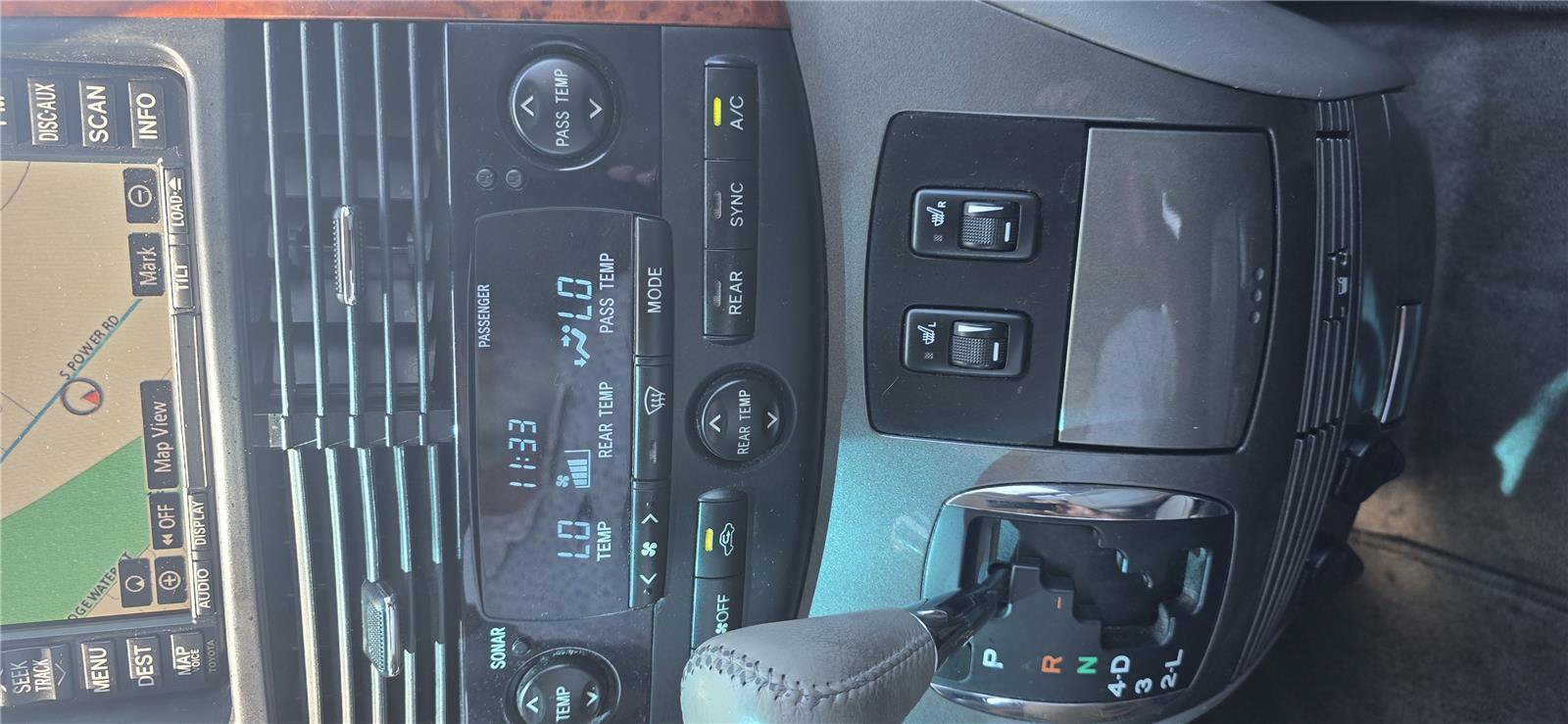 Used 2009 Toyota Sienna XLE FWD image 22
