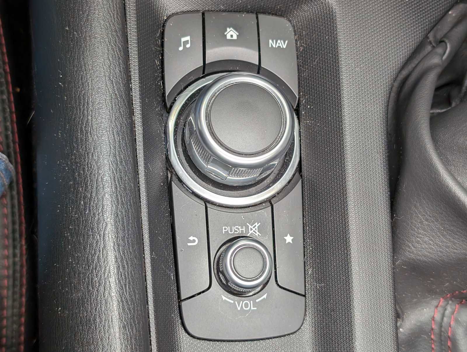 Used 2019 MAZDA MX-5 Miata RF Grand Touring image 32