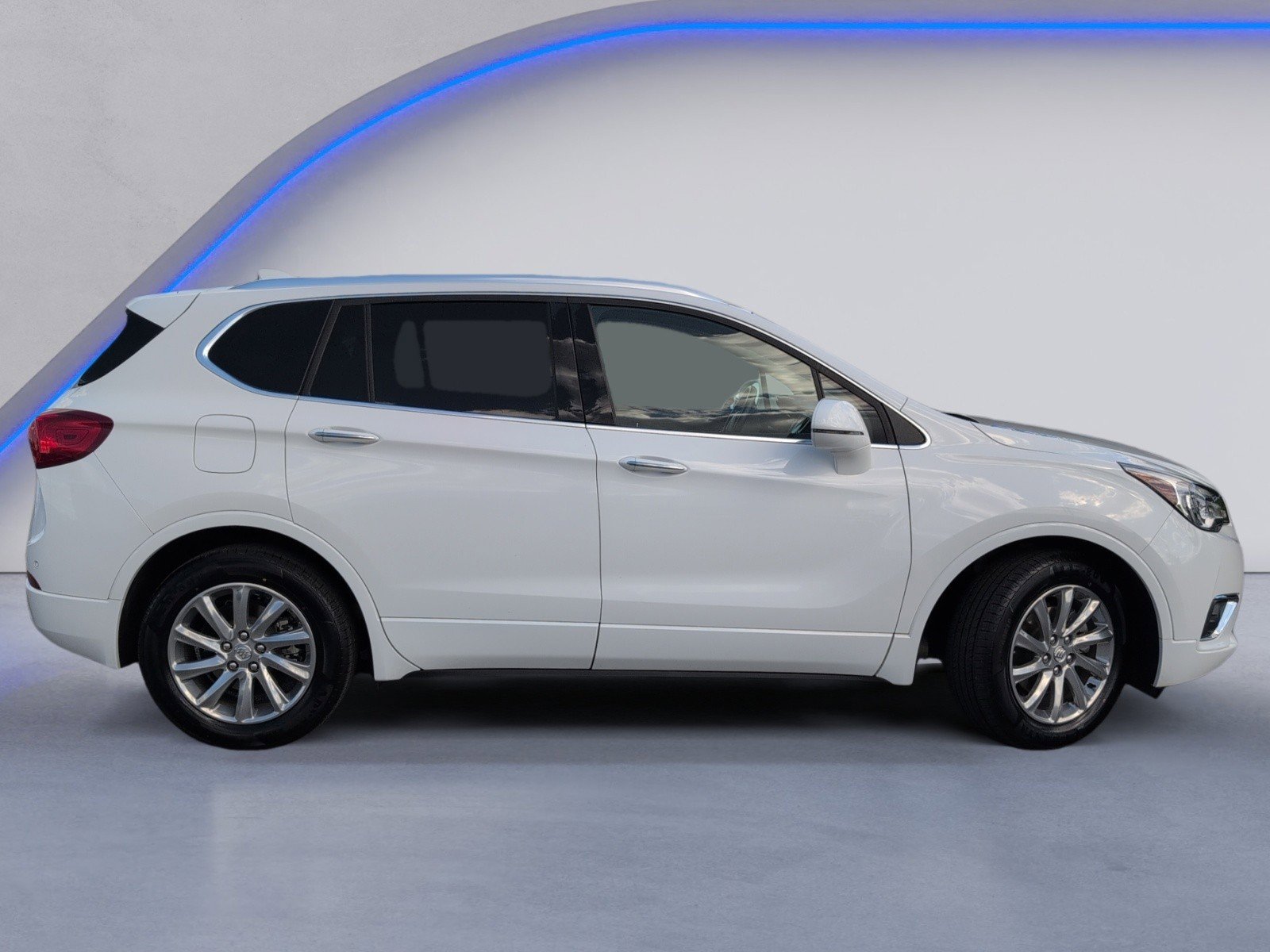 Used 2020 Buick Envision Essence image 3