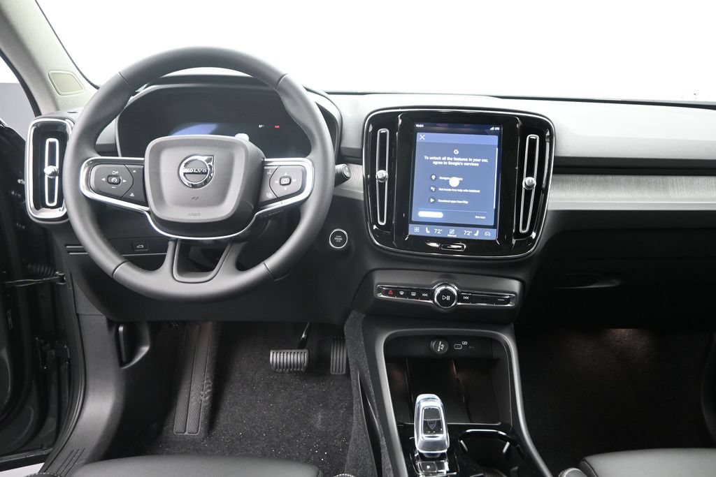 New 2026 Volvo XC40 B5 Plus AWD/4WD image 12