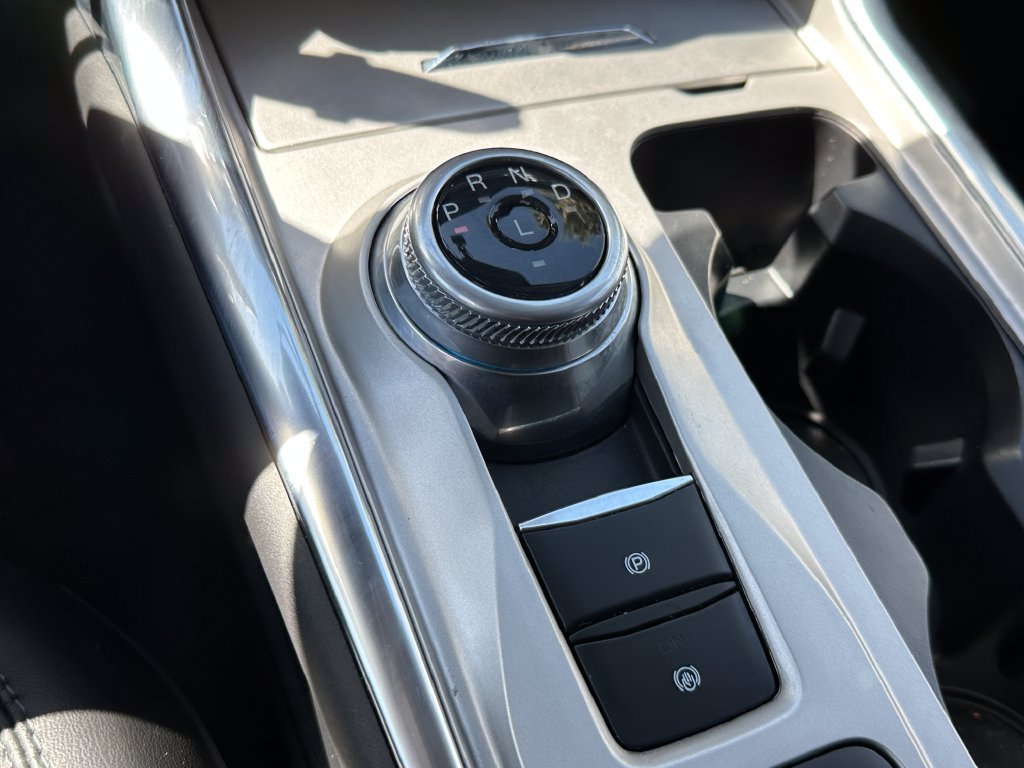 Used 2023 Ford Explorer XLT w/ Equipment Group 202A RWD image 29