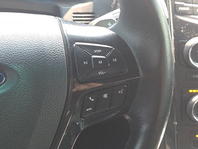 Used 2016 Ford Explorer XLT AWD/4WD image 38