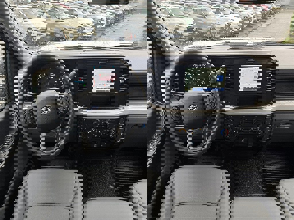 New 2026 Ford F250 XL w/ XL Chrome Package image 10