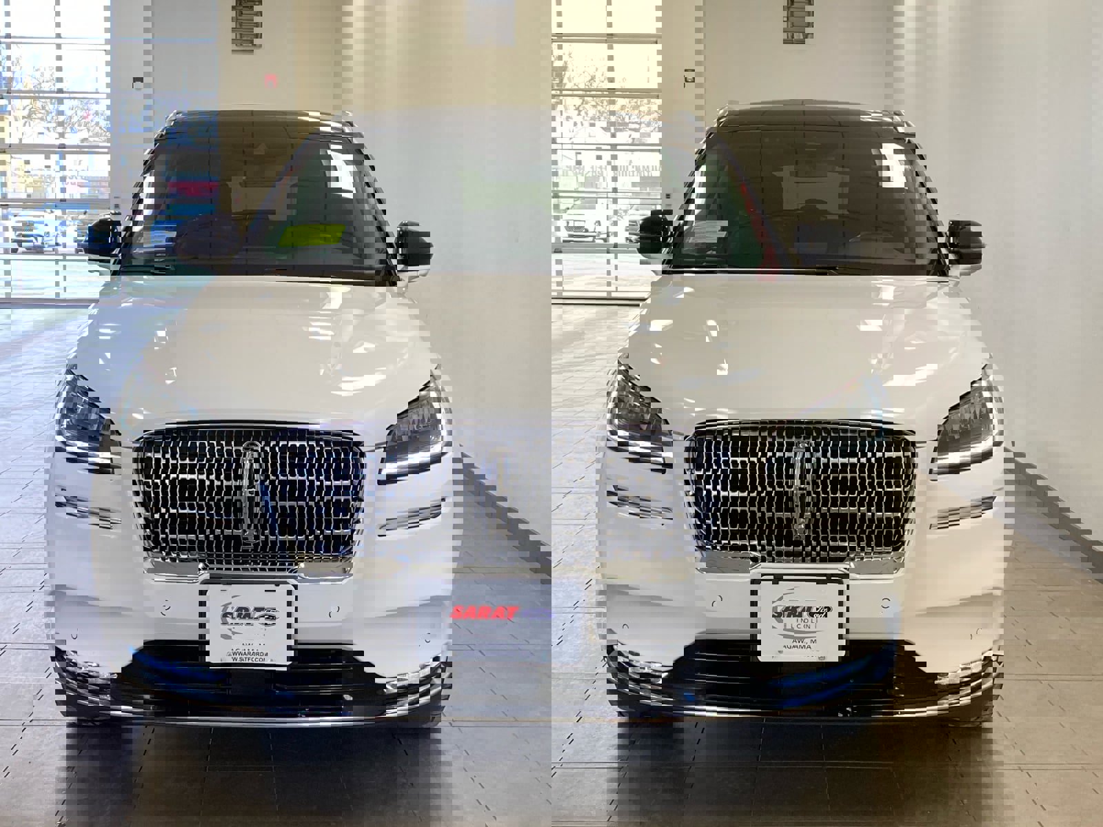 Used 2020 Lincoln Corsair Reserve w/ Equipment Group 201A image 3