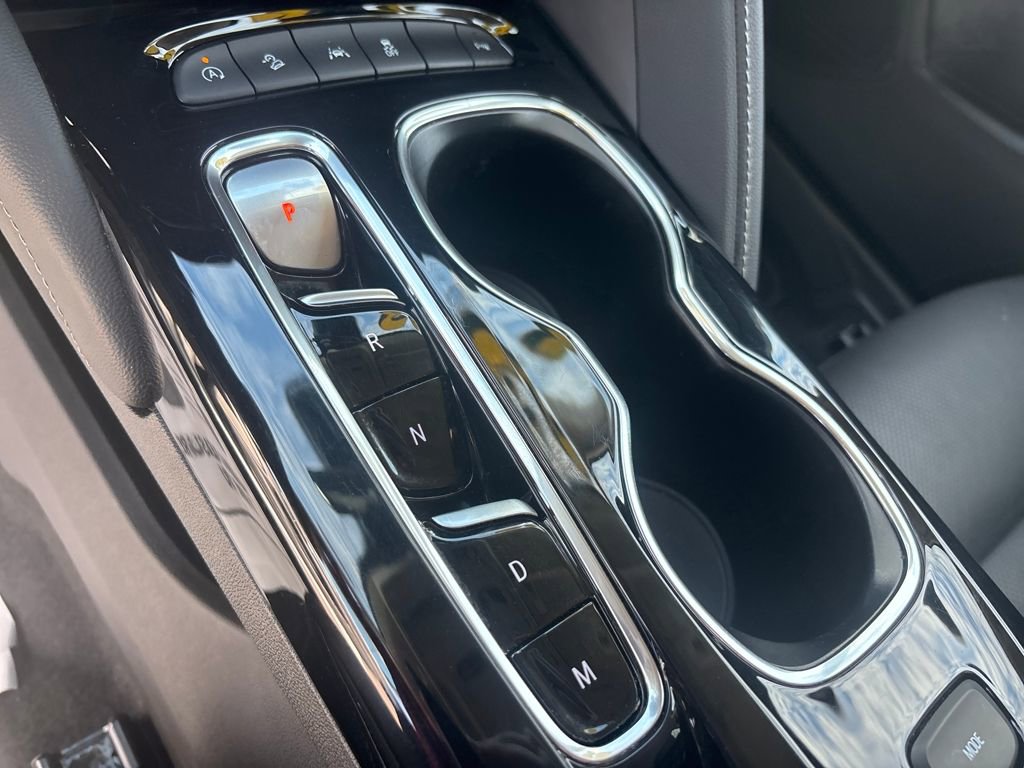 Used 2023 Buick Envision Essence image 30