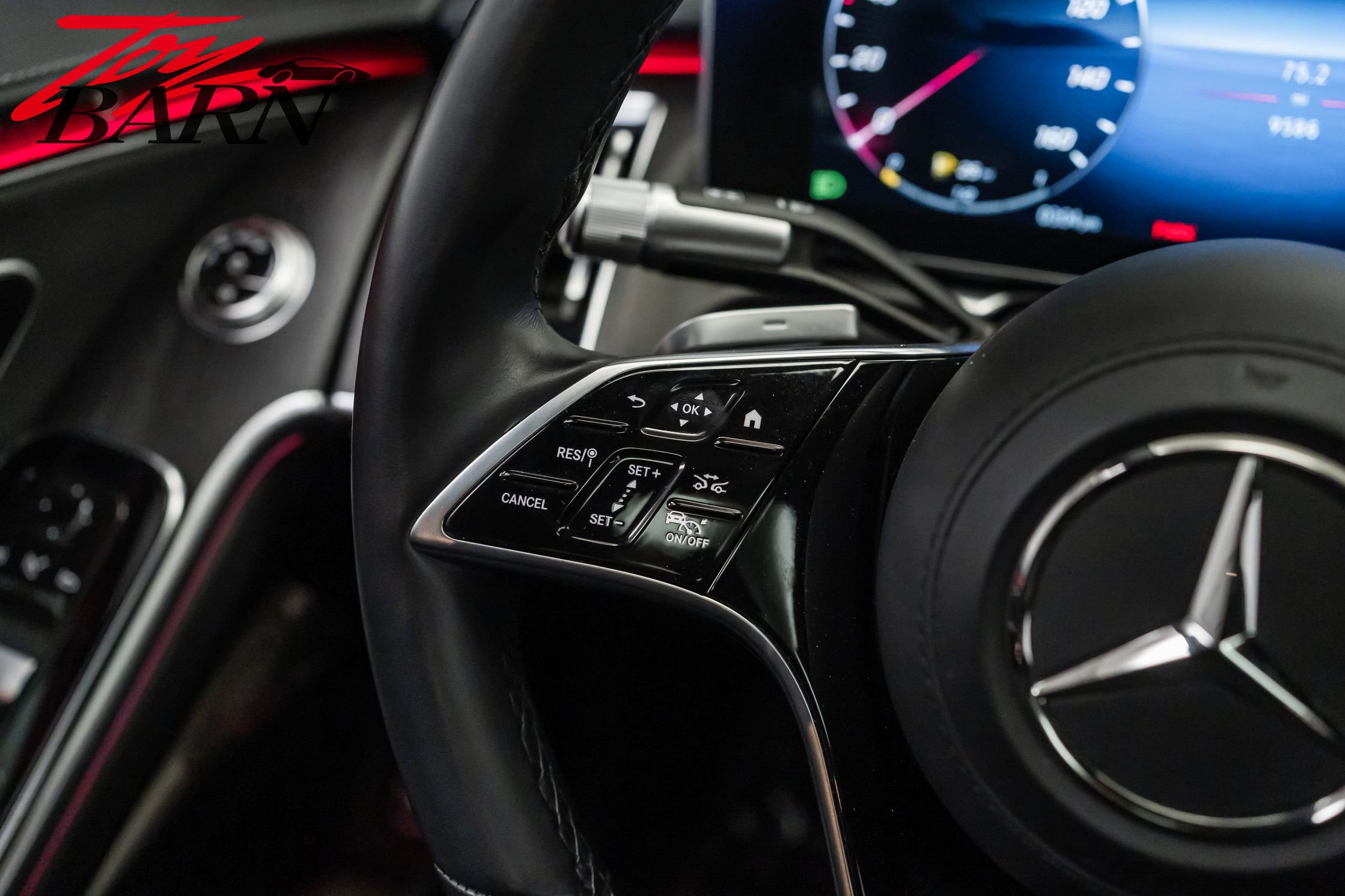 Used 2023 Mercedes-Benz S 500 4MATIC w/ AMG Line image 34