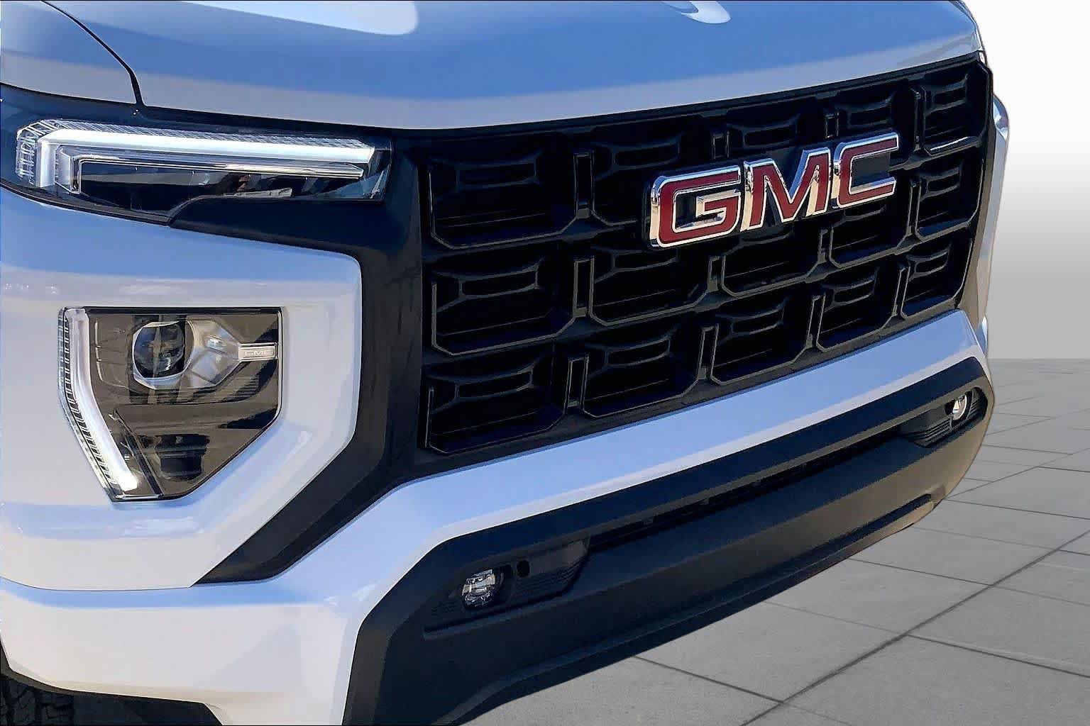 Used 2026 GMC Canyon Elevation w/ Convenience Package RWD image 28