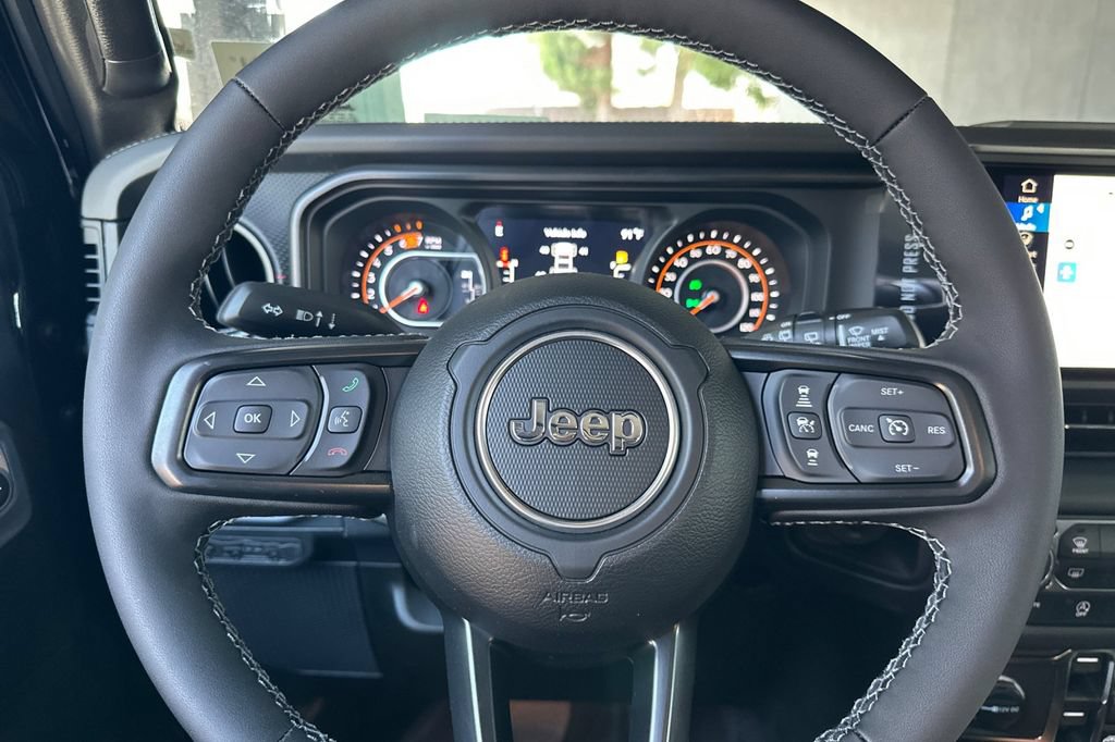 New 2026 Jeep Wrangler Unlimited Rubicon AWD/4WD image 24