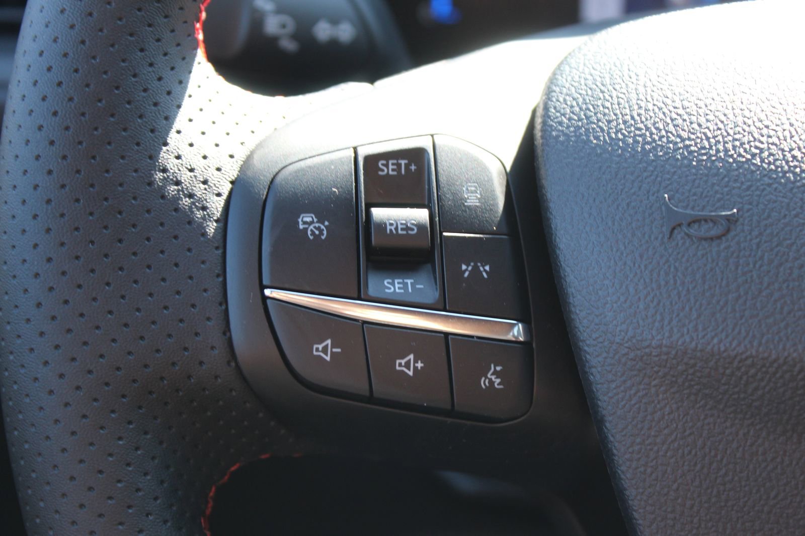 New 2026 Ford Escape ST-Line w/ Tech Pack #1 image 20