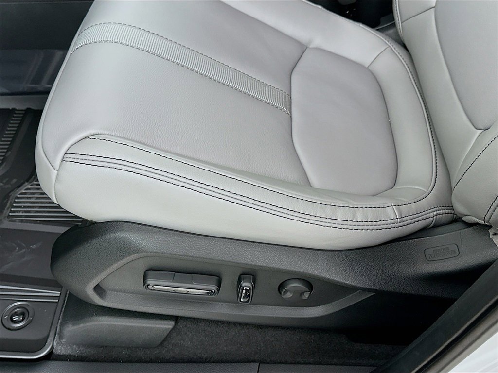 New 2025 Honda Pilot EX-L image 9