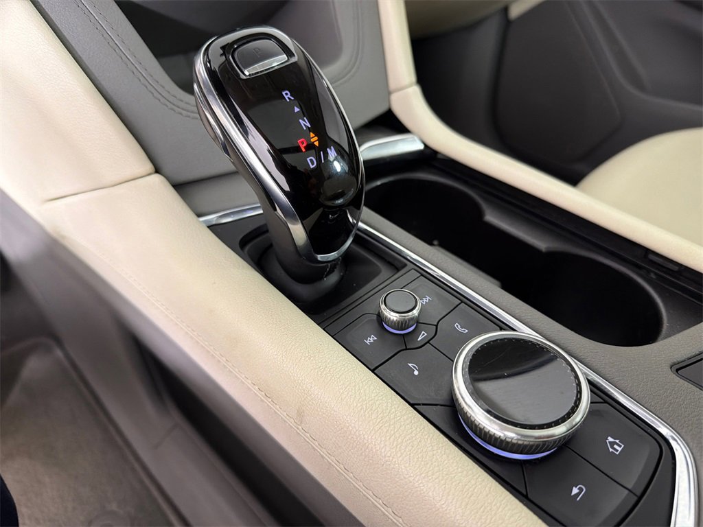 Used 2020 Cadillac XT6 Premium Luxury image 33