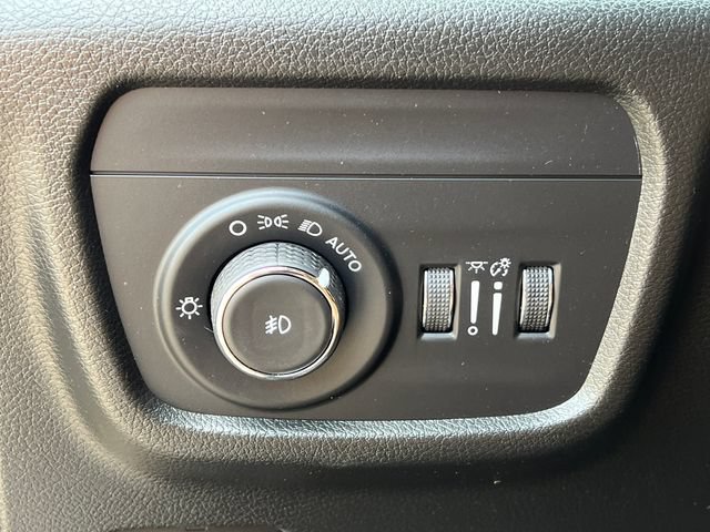 Used 2024 Jeep Grand Cherokee Summit w/ High Altitude Package AWD/4WD image 22