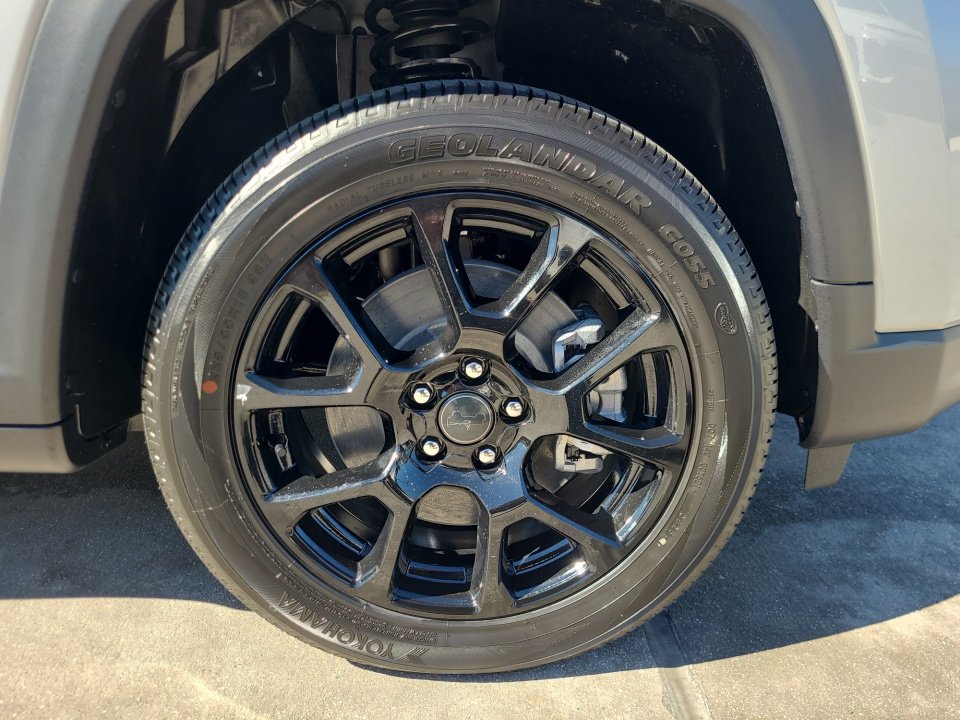 New 2026 Jeep Compass Latitude image 25