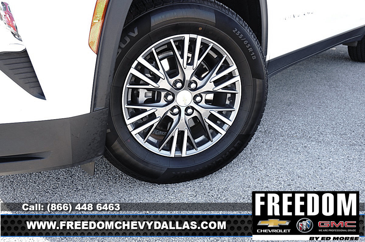 Certified 2025 Chevrolet Traverse LT FWD image 43