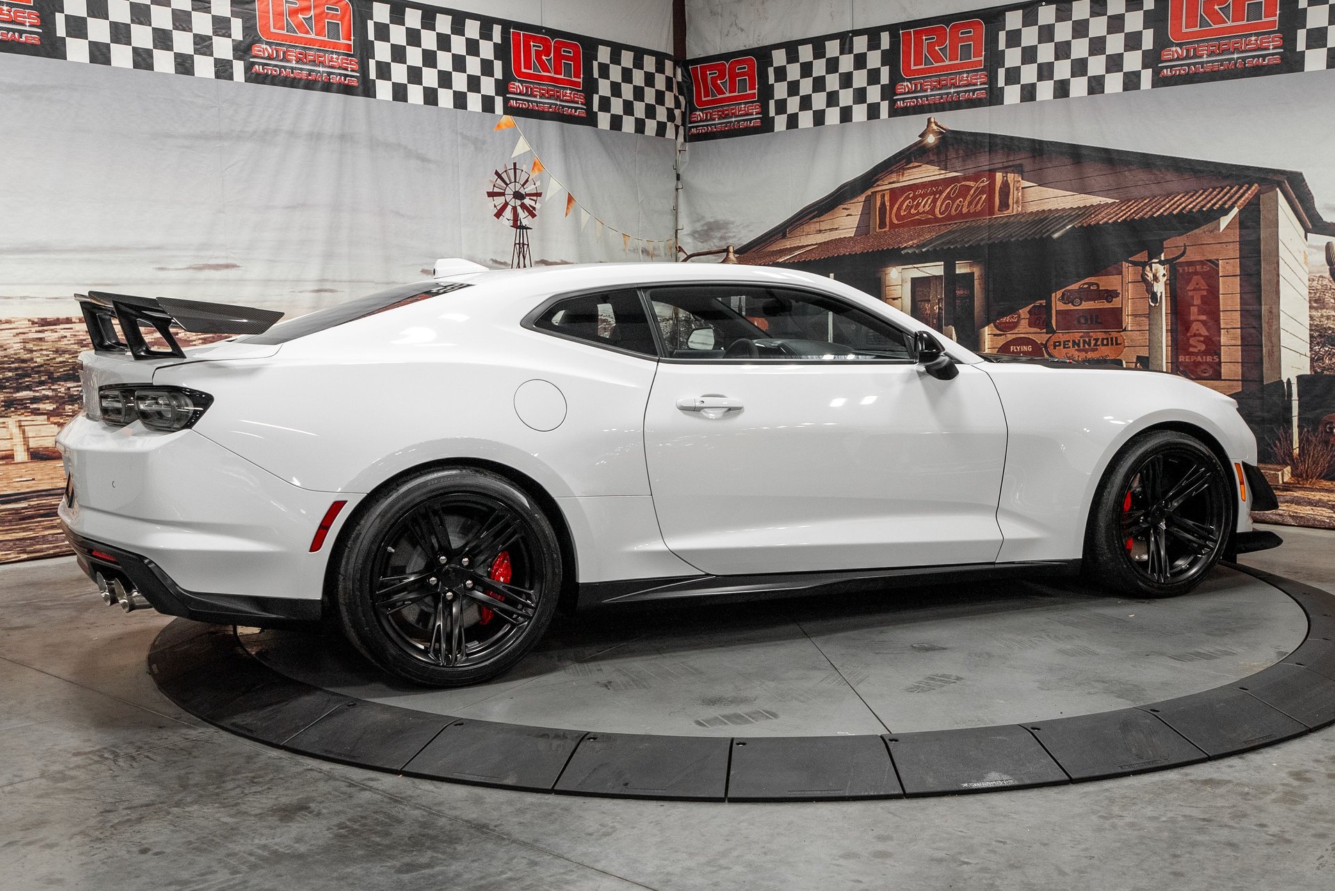 Used 2024 Chevrolet Camaro ZL1 RWD image 7