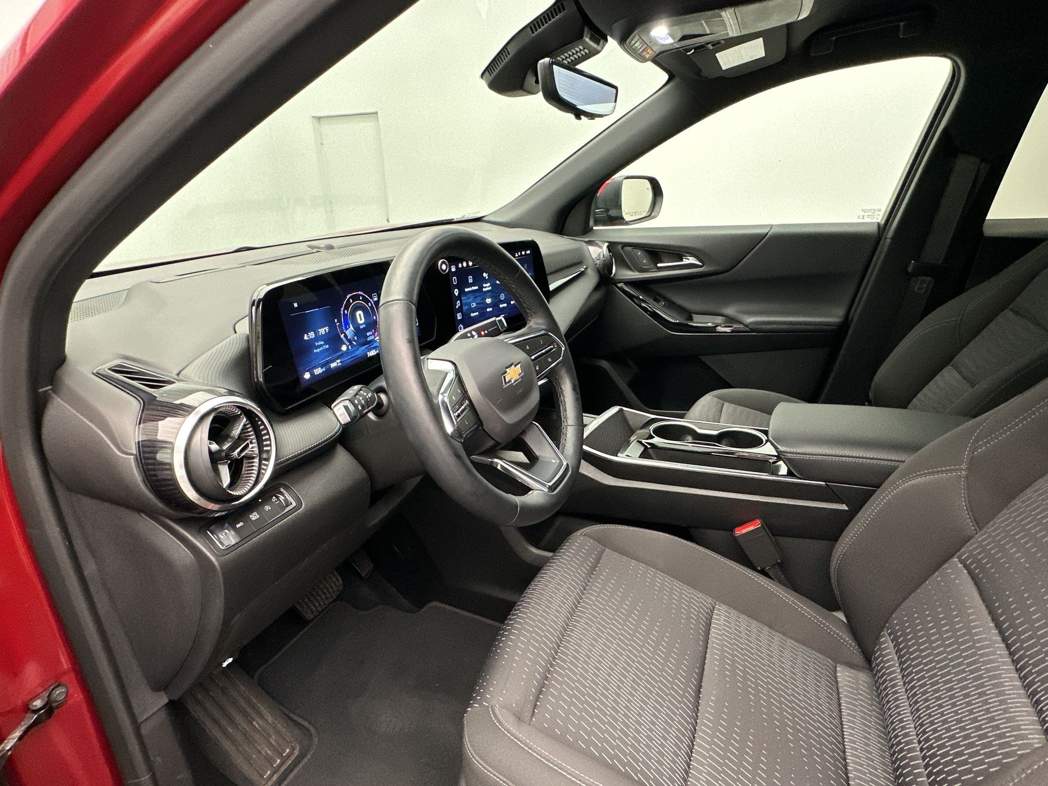 Certified 2025 Chevrolet Equinox LT w/ Safety and Technology Package AWD/4WD image 28