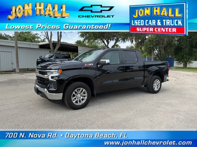 Used 2024 Chevrolet Silverado 1500 LT AWD/4WD image 2