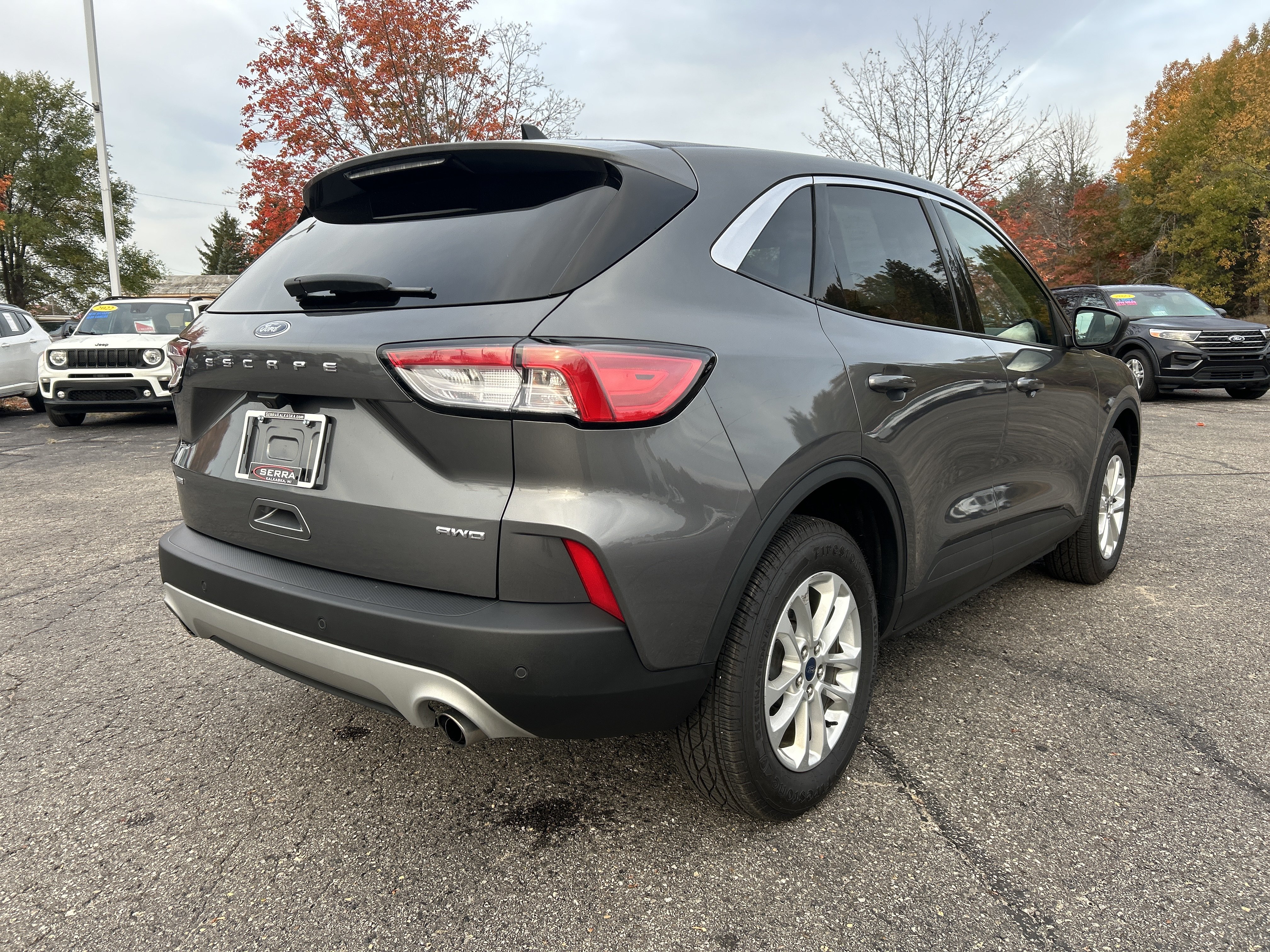 Used 2022 Ford Escape SE w/ Convenience Package AWD/4WD image 3