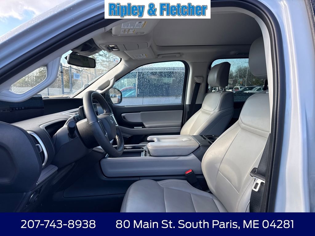 Used 2025 Ford Expedition Active AWD/4WD image 10