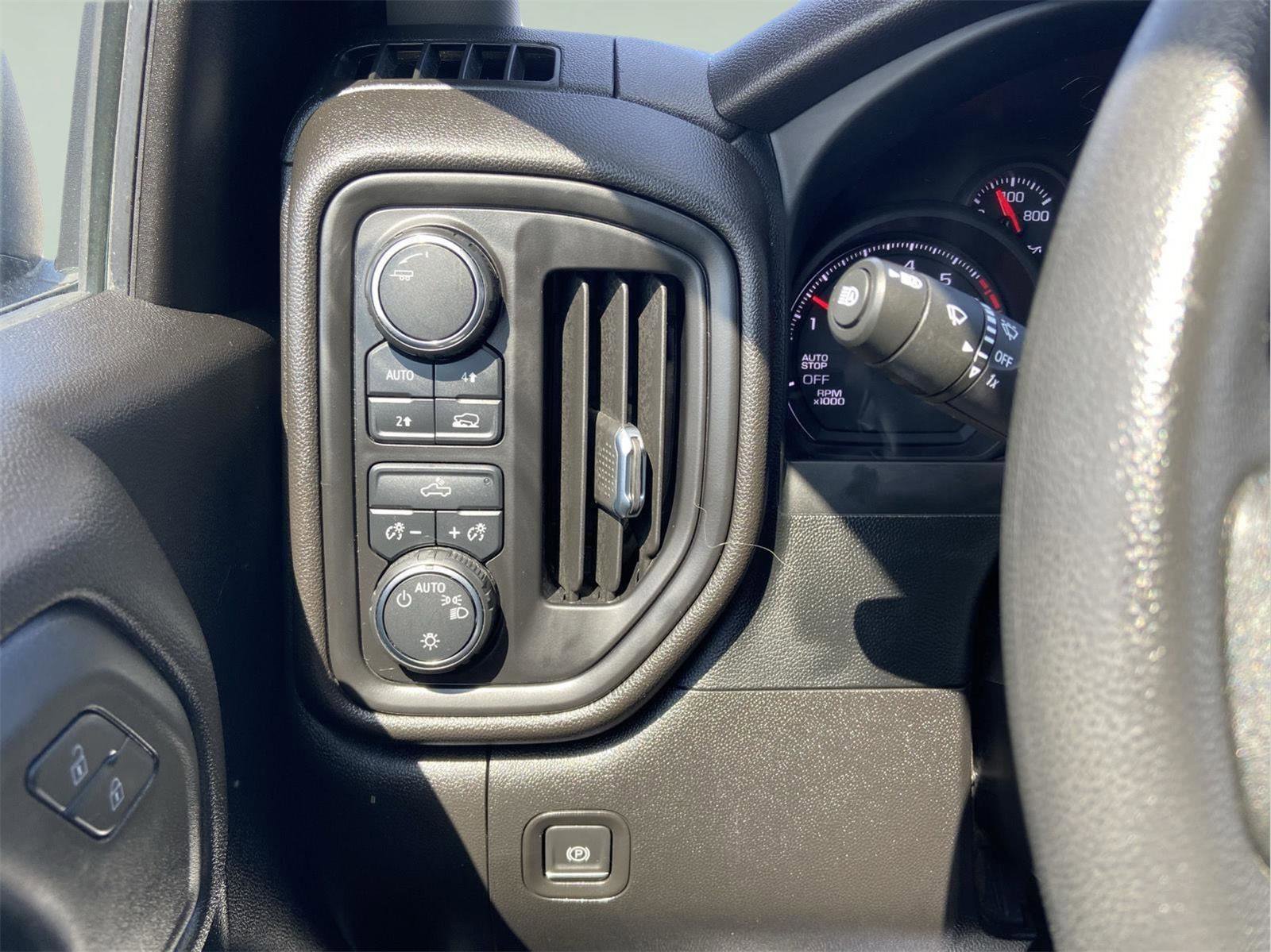 Used 2024 Chevrolet Silverado 1500 Custom AWD/4WD image 18