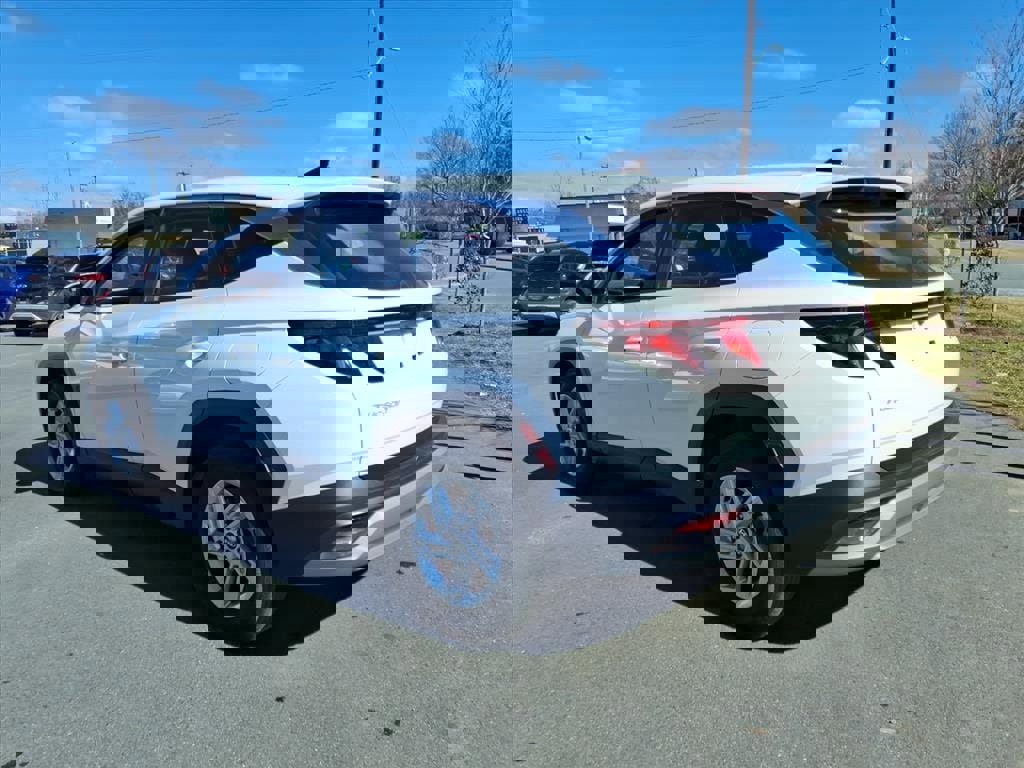 Certified 2025 Hyundai Tucson SE image 23