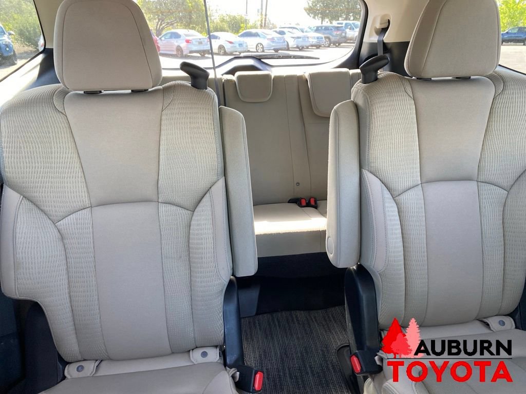 Used 2025 Subaru Ascent Premium AWD/4WD image 24