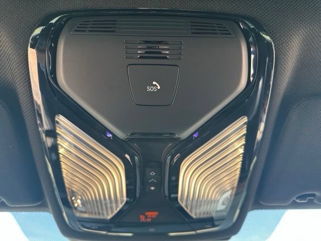 Used 2018 BMW 540i RWD image 10
