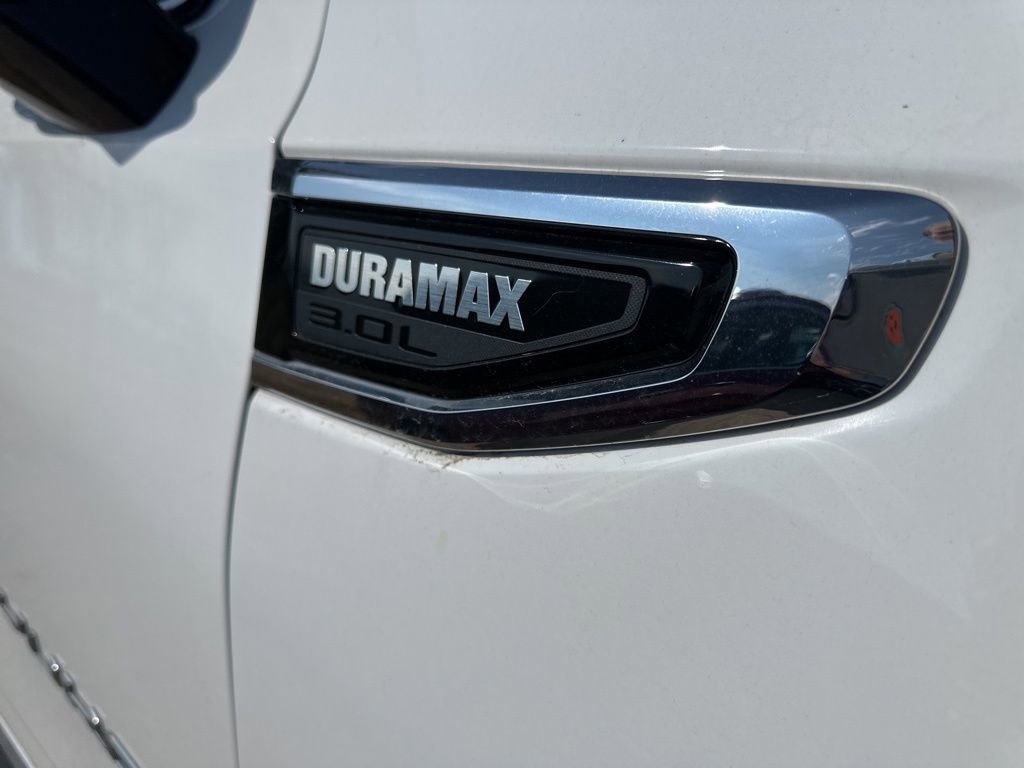 Used 2023 GMC Yukon SLT image 7