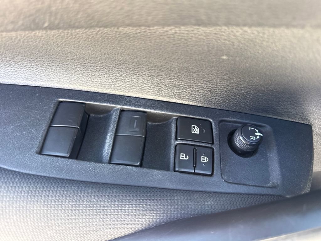 Used 2022 Toyota Corolla LE image 15