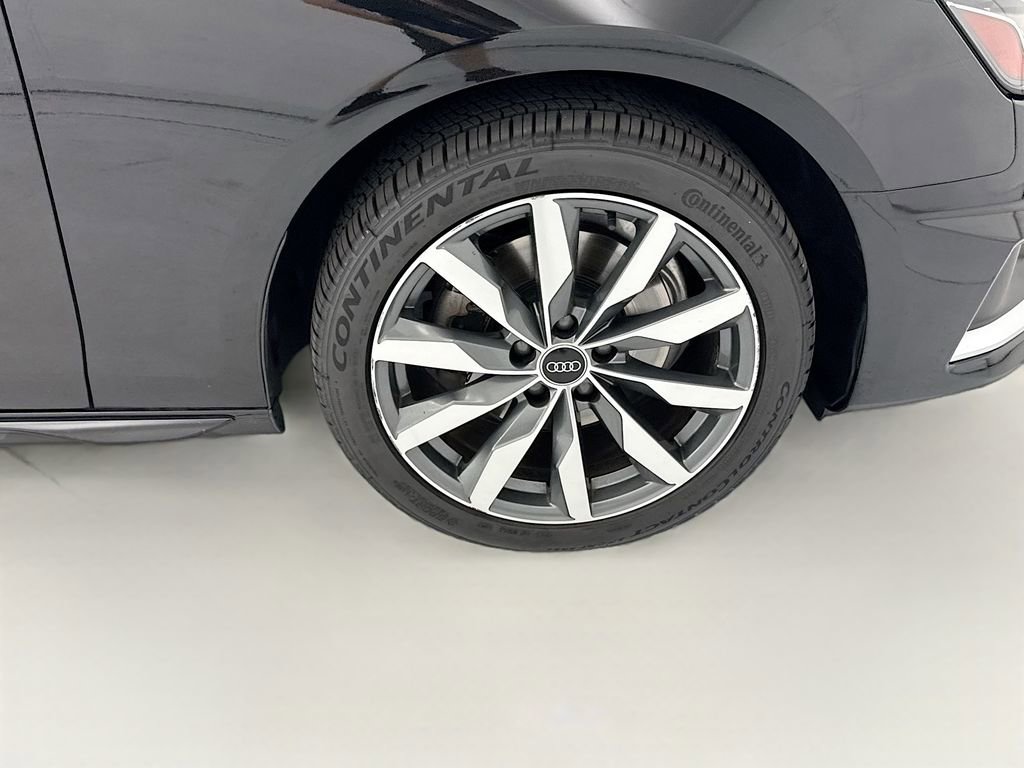 Used 2021 Audi A4 2.0T Premium Plus AWD/4WD image 31