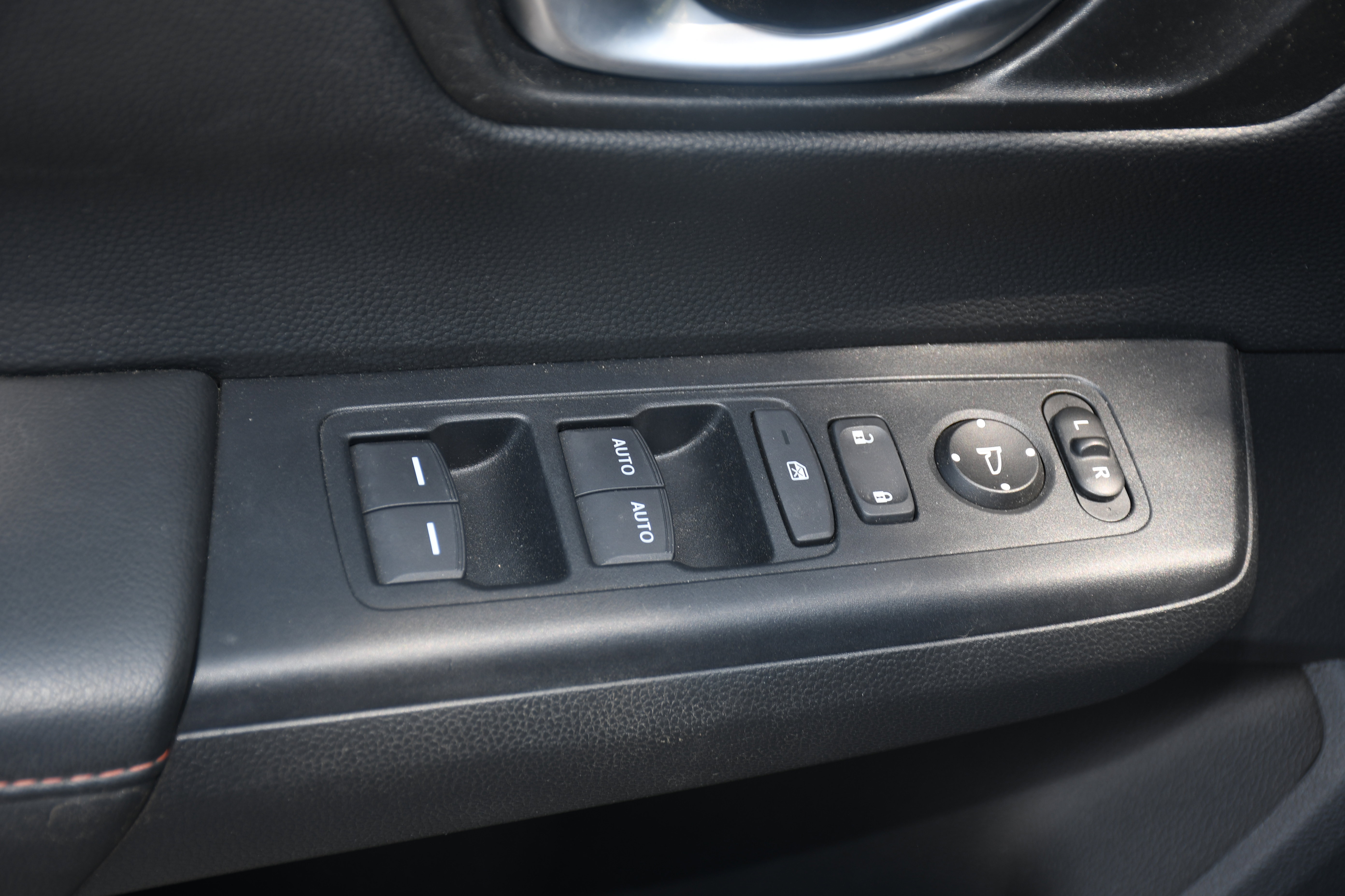 Certified 2023 Honda CR-V Sport image 11