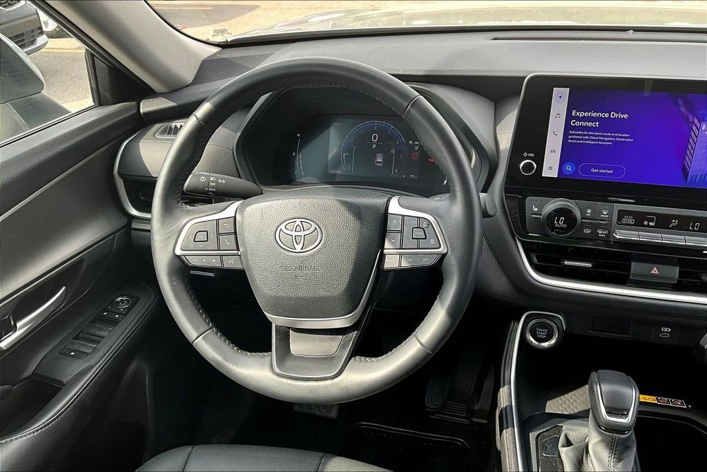 Used 2025 Toyota Grand Highlander FWD image 7