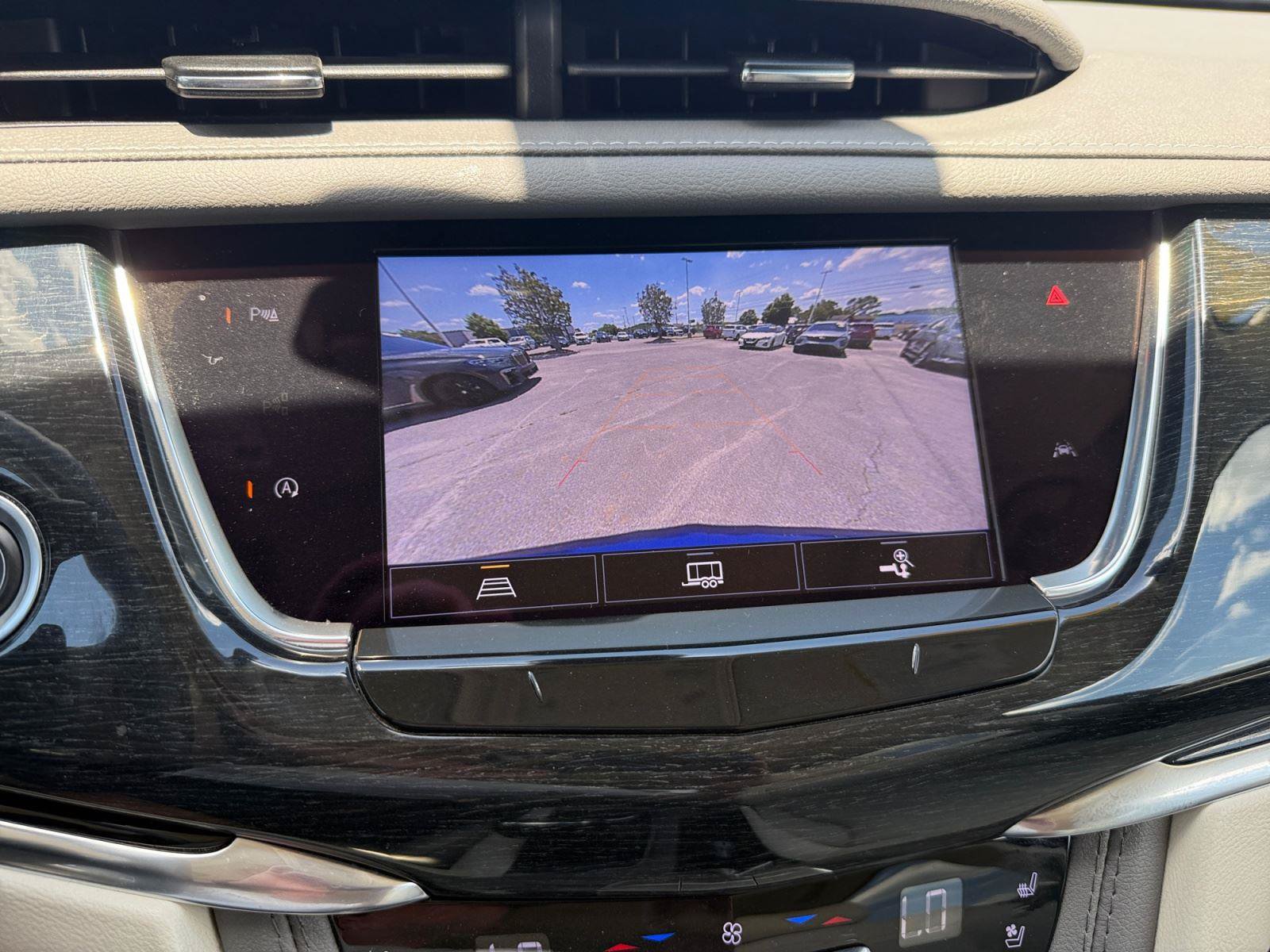Certified 2023 Cadillac XT6 Premium Luxury AWD/4WD image 30