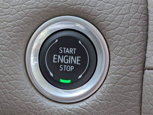 Used 2024 GMC Yukon Denali image 31