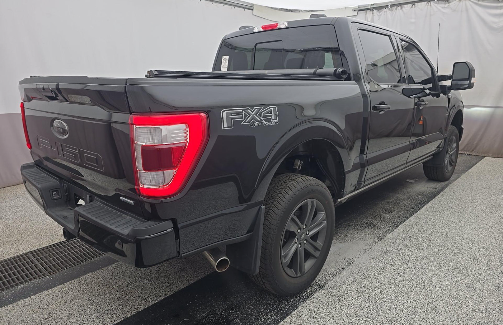 Used 2023 Ford F150 Lariat w/ Equipment Group 502A High AWD/4WD image 4