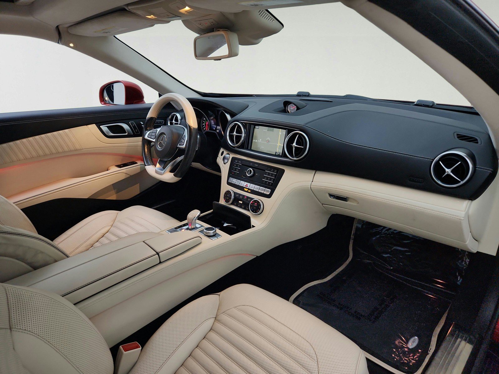 Used 2017 Mercedes-Benz SL 450 image 27