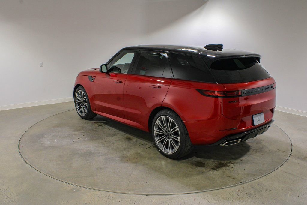 New 2026 Land Rover Range Rover Sport Dynamic SE image 3