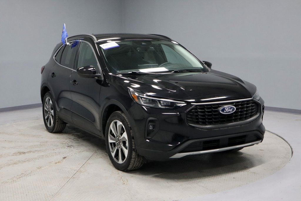 Used 2025 Ford Escape Platinum