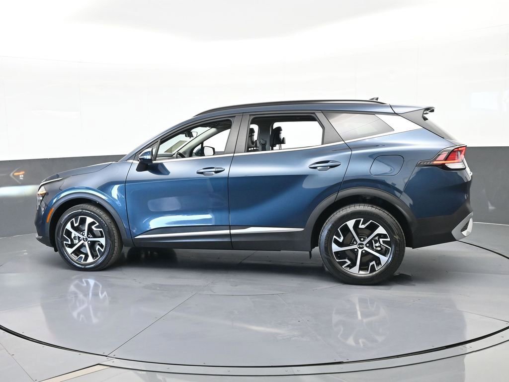 Used 2025 Kia Sportage EX w/ EX Premium Package image 3